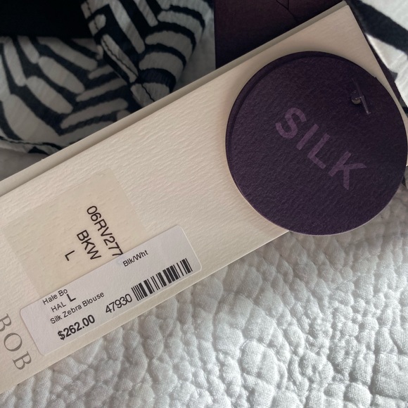 Silk blouse - Picture 2 of 3